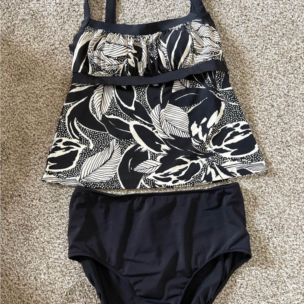 Maxine of Hollywood Black and White Swim Set